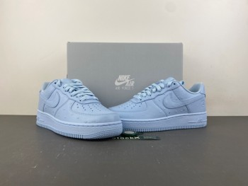 TRAVIS SCOTT X NIKE AIR FORCE 1  ICE BLUE OSTRITCH