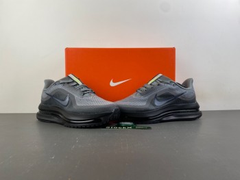 NIKE Pegasus Premium