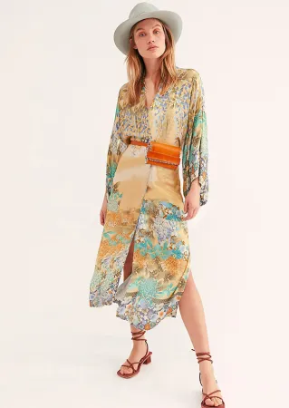 Sunscreen cardigan with bikini beach hood