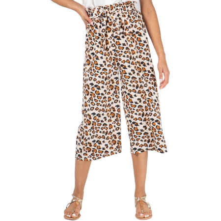 straight leg yoga capris