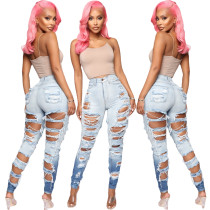 Stretch jeans with holes