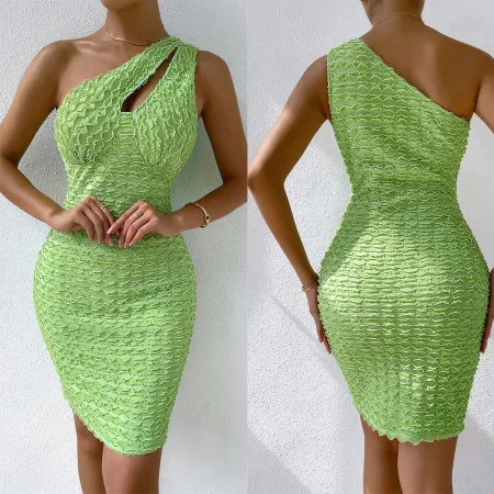 Sexy slant shoulder slim wrap hip skirt