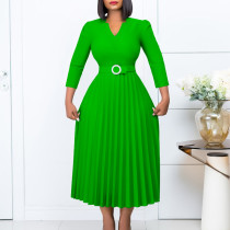 Fashionable large V-neck pleated dress
