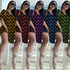 Fashion casual printed round neck with side slit loose short sleeved top and shorts two-piece set