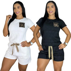 Fashionable commuting and leisure women's embossed short sleeved shorts set
