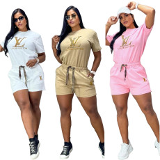 Fashionable and elegant women's embossed short sleeved shorts set