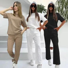 Trendy embossed+pocket short sleeved pants set in stock