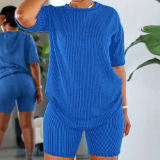 Short sleeved casual suit