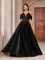 Elegant and slim fitting wedding dress, grand display, ladies' wedding dress, evening gown