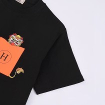 Leisure and personalized T-shirt for both men and women