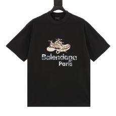 Leisure and personalized T-shirt for both men and women