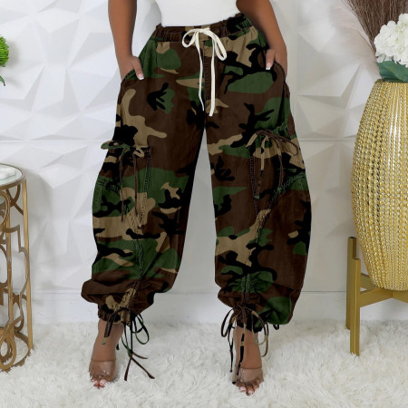 Fashionable camouflage print with drawstring, large pocket lantern, loose toe tie, harem pants, long pants
