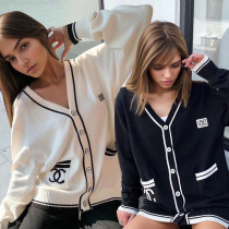 Autumn and winter new sweater V-neck pocket cardigan versatile jacket 2 colors in stock