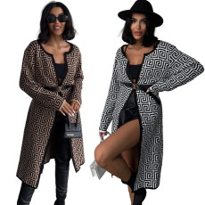 Fashionable and casual long knitted sweater, loose cardigan, knitted sweater jacket
