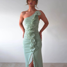 Fashionable temperament pleated long skirt, female sexy sloping shoulder lace backless slit dress