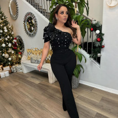 Slanted shoulder short sleeved slim fit jumpsuit with fashionable temperament, slim fit and slimming, high and diamond cut design