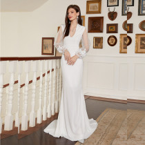 Solid color crossover Amazon French minimalist elegant slim fit V-neck small trailing long sleeved banquet evening gown