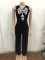 参考知识 15/1000  机翻 · 通用领域 Elegant and personalized chest line sleeveless wide leg jumpsuit