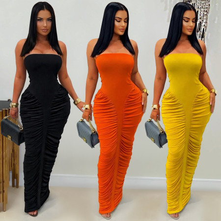 Fashionable women's sexy strapless solid color hip hugging pleated dress