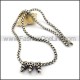 Silver Three Skulls Necklace n001082