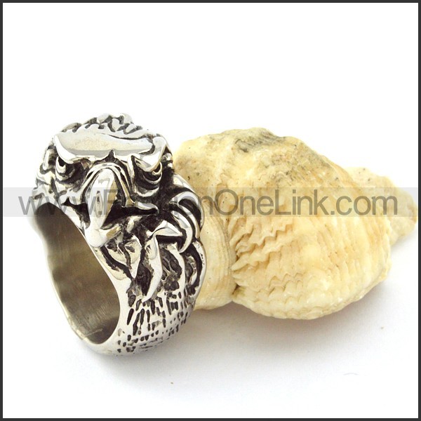 Stainless Steel Vintage Style Ring r000871