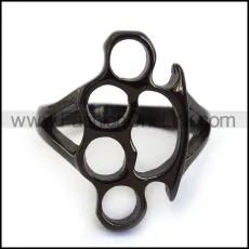 Black Plated Stianless Steel Fist Hollow Ring r003902