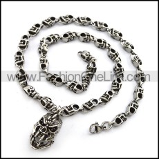 Wicked Skull Necklace n000748