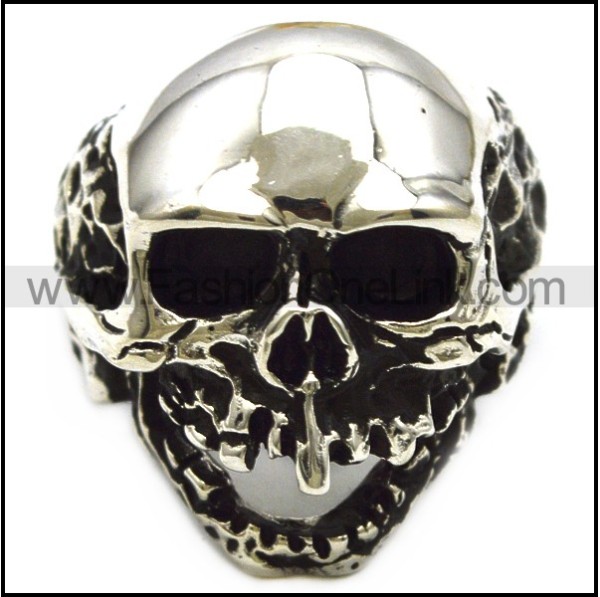 casting skull ring for men in sterling silver r006049