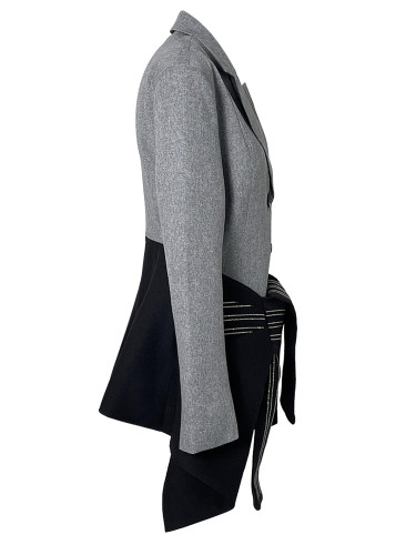 [EAM] Women Gray Striped Bandage Elegant Long Blazer New Lapel Long Sleeve Jacket Fashion Tide Spring Autumn 2024 CPDB048