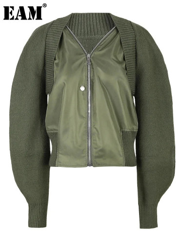 [EAM] Loose Fit Green Spliced Knitting Zipper Jacket New V-neck Long Sleeve Women Coat Fashion Tide Spring Autumn 2024 CP1746
