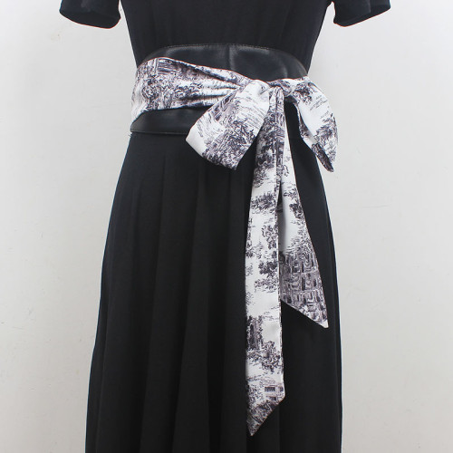 [EAM] Pu Leather Black Printed Bandage Long Wide Belt Personality Women New Fashion Tide All-match Spring Autumn 2024 1DH6363