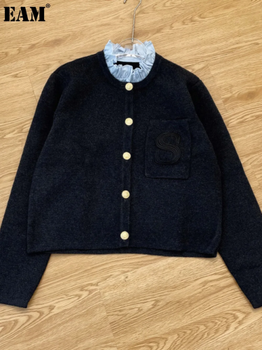 {EAM} Autumn French detachable wooden ear edge collar knit coat women's small fragrance short long sleeve top DLZ056