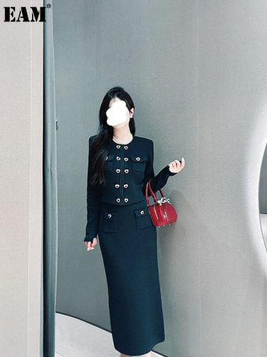 {EAM} Autumn new French style Xiaoxiang socialite temperament slimming love button knit two-piece set DLZ057