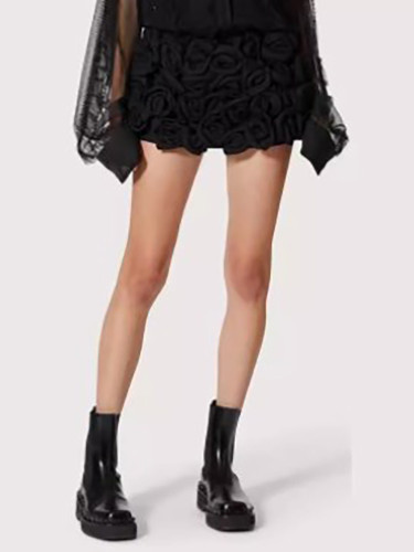 {EAM} Fashion Three-dimensional Rose Flower Decoration Women's Shorts Mid Waist Red Mini Shorts Skirts Summer 2024 New DLZ76