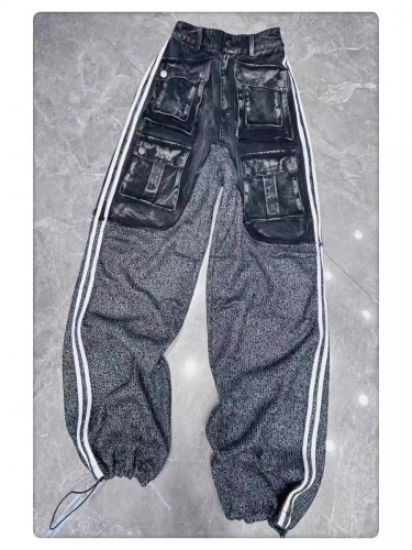 {EAM} European jeans women 2024 autumn new design sense heavy multi-pocket stitching knit pants leg drawstring pants DLZ170