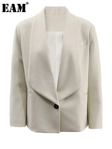[EAM] Women Beige Single Button Pleated Big Size Short Blazer New Lapel Long Sleeve Jacket Fashion Tide Spring Autumn 2024 Beige