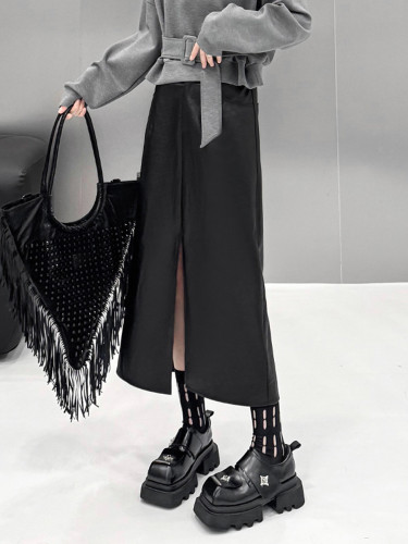 [EAM] High Elastic Waist Black Pu Leather Hem Slit Elegant Half-body Skirt Women Fashion Tide New Spring Autumn 2024 1DH8055