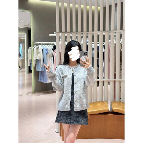 {EAM} Autumn and winter new heavy industry pendant temperament commuter fashion everything with grey knit cardigan top DLZ347