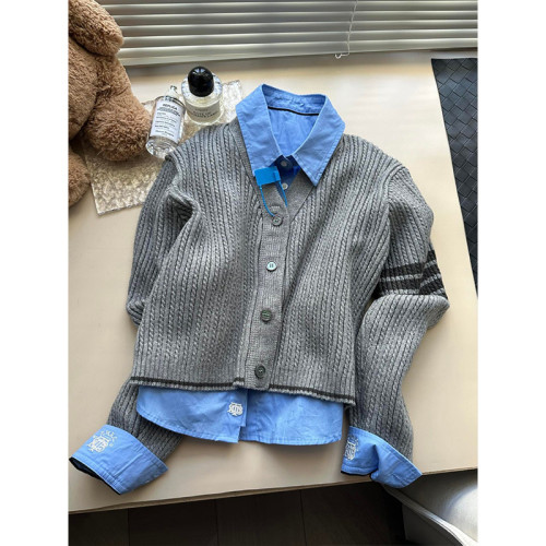 {EAM} 2025 Autumn And Winter Leisure Twist Knitted Cardigan Short Long Sleeve Coat Female V-neck White Deer With Wool Cardigan DLZ446