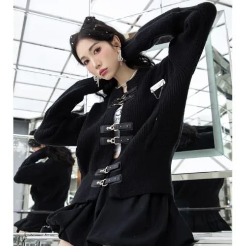 {EAM} Harajuku Casual Punk Streetwear Leather Buckle Cardigan O-neck Vintage Cable Knitted Sweater 2025 Fall Winter Solid Y2k Jumper DLZ475