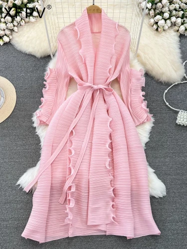 XFPV Women's Sweet Wood Ear Lace Design Lace Up Waist Pleated Dress Vestidos Y2k Korean Fashion Tide Spring Autumn 2025 SM8198