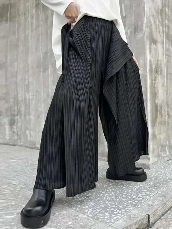 EAM Black Pleated Irregular High Elastic Waist Wide Leg Pants New Loose Trousers Women Fashion Tide Spring Autumn 2025 30A2833