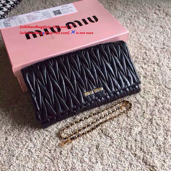 Miu Miuu original MATELASSE Clutch on chain JLY6010352