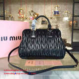 Miu Miuu original Oil wax 33CM Top handle bag JLY6010582