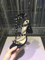 Valentino Garavani Rockstud calfskin high heel 95MM 9031051