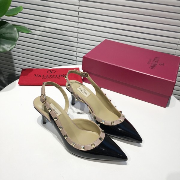 Valentino Garavani Rockstud Patent Leather sandal 65MM 9031232