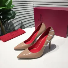 Valentino Garavani Rockstud Patent Leather high heel 95MM 9031216