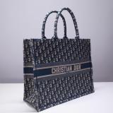 Dior Book Tote bag in embroidered canvas BF75 9031401