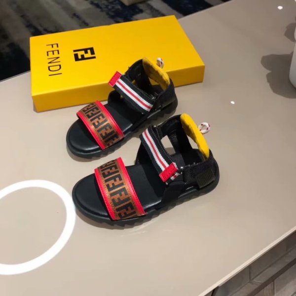 Fendii Kid Sandals 2D73 19062512