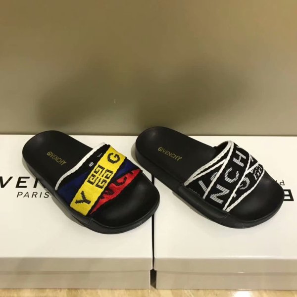 Givenchyy Kid Slippers 2D73 19062517